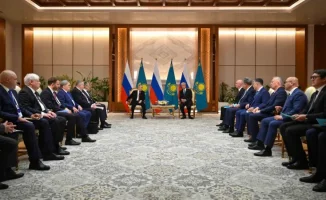 Токаев и Путин обсудили необходимость мира для дальнейшего развития на переговорах в Астане