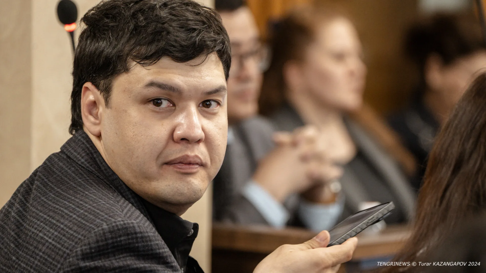 брат Салтанат