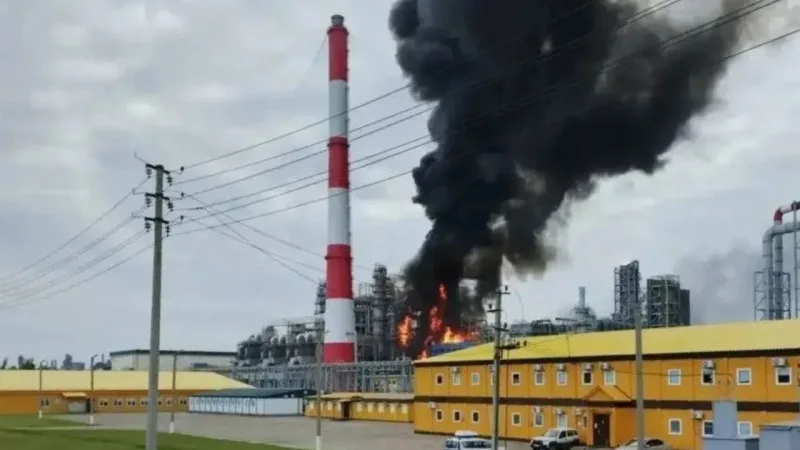 Дроны атаковали НПЗ в Татарстане на фоне топливного кризиса 12 июня Астане