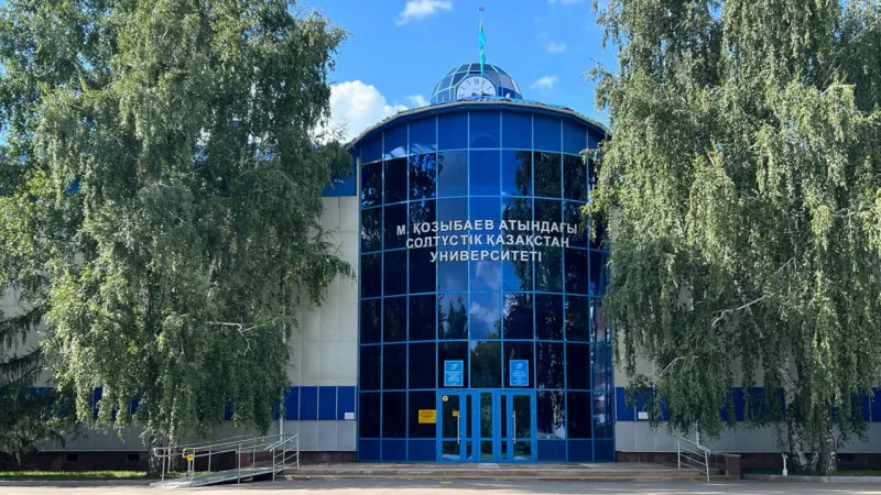 Спор студентов и родителей с вузом Казахстана о двудипломной программе с университетом Аризоны Астане