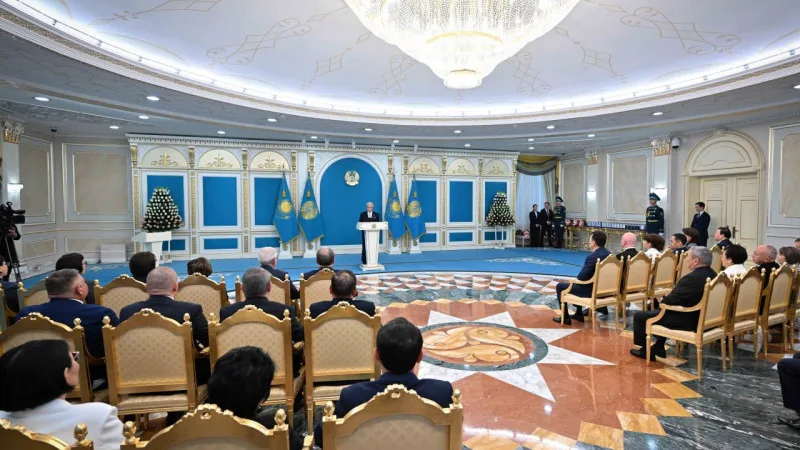 Токаев поздравил врачей на торжественном мероприятии в Акорде Астане