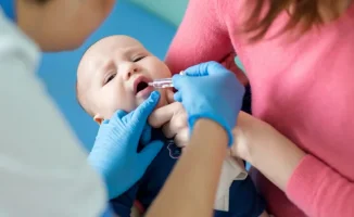 Жительница Алматы сообщила о проблемах с получением оральной вакцины от полиомиелита для своего ребёнка, который не мог пройти вакцинацию более трёх месяцев из-за отсутствия препарата в поликлинике.